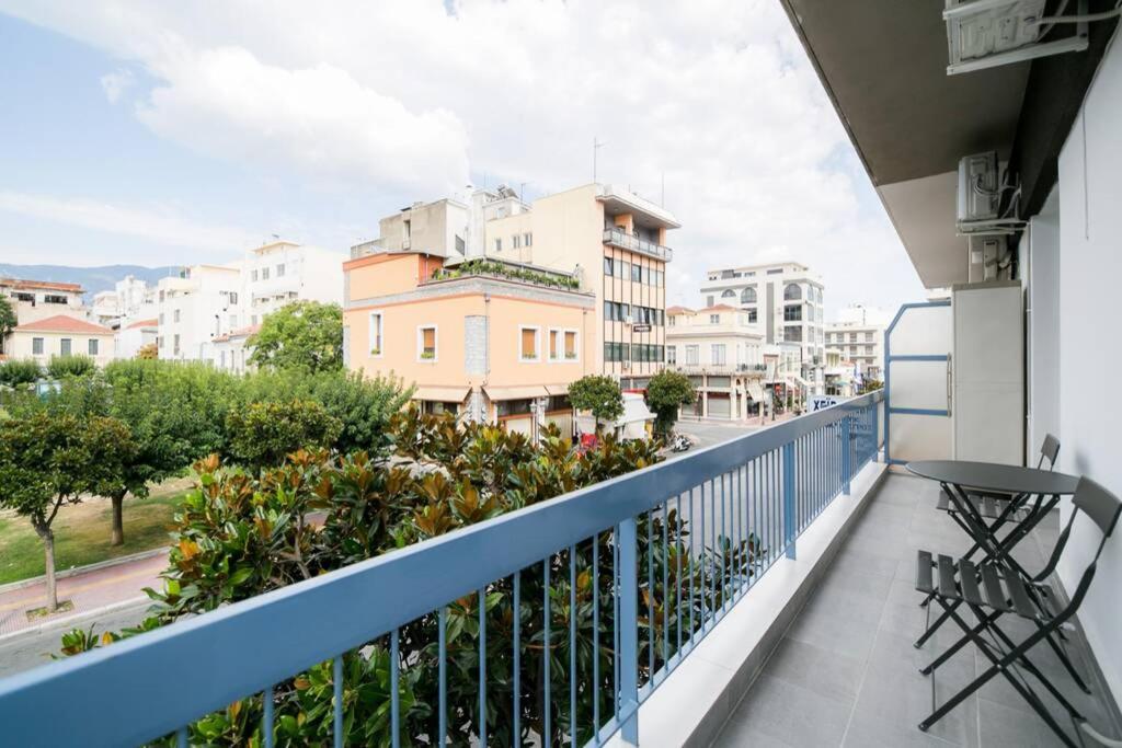 Belajo Central Apartment And Jacuzzi !! Volos Eksteriør bilde